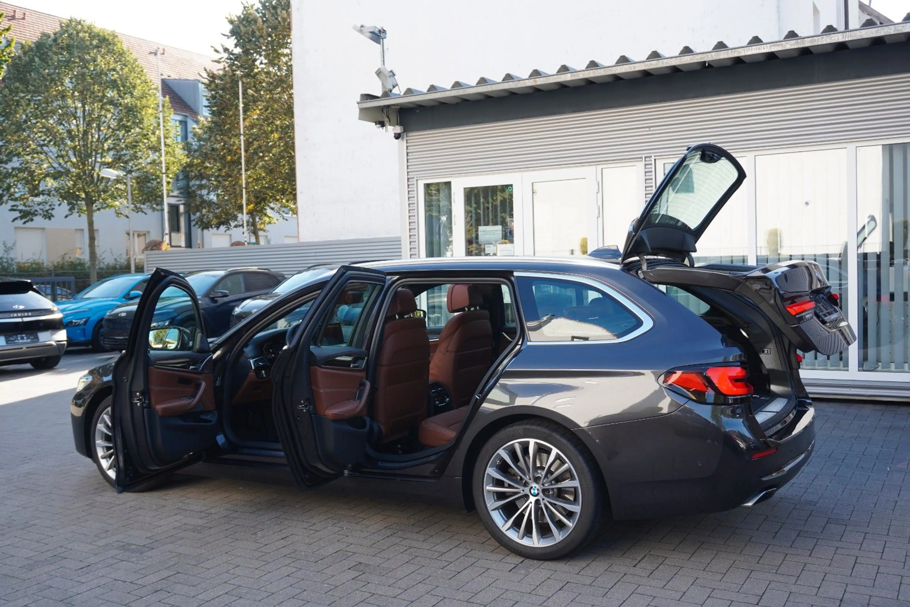 BMW 540 d xDrive LivCockpProf Individual Pano NP98000 — photo 9