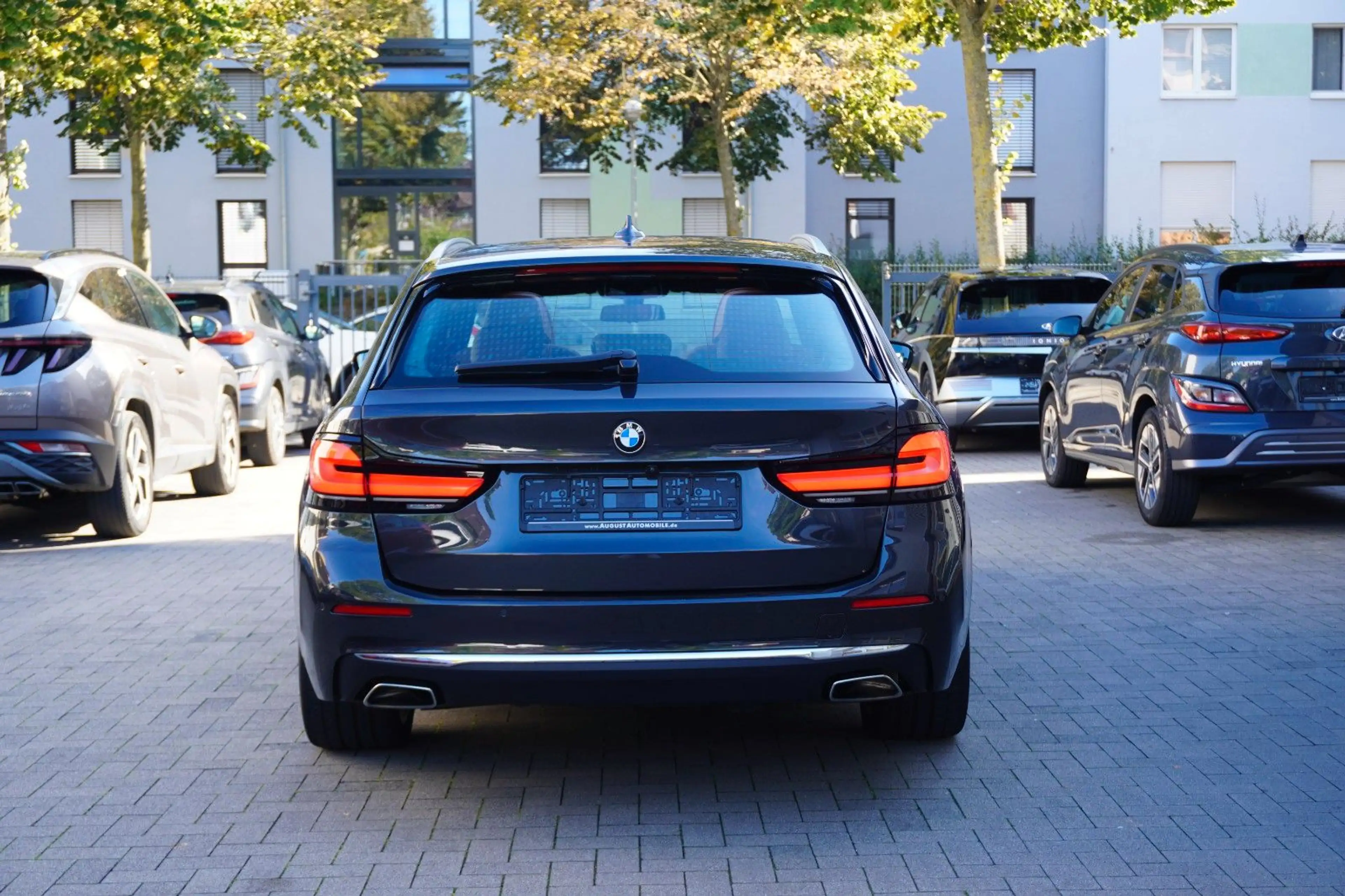 BMW 540 d xDrive LivCockpProf Individual Pano NP98000 — photo 7