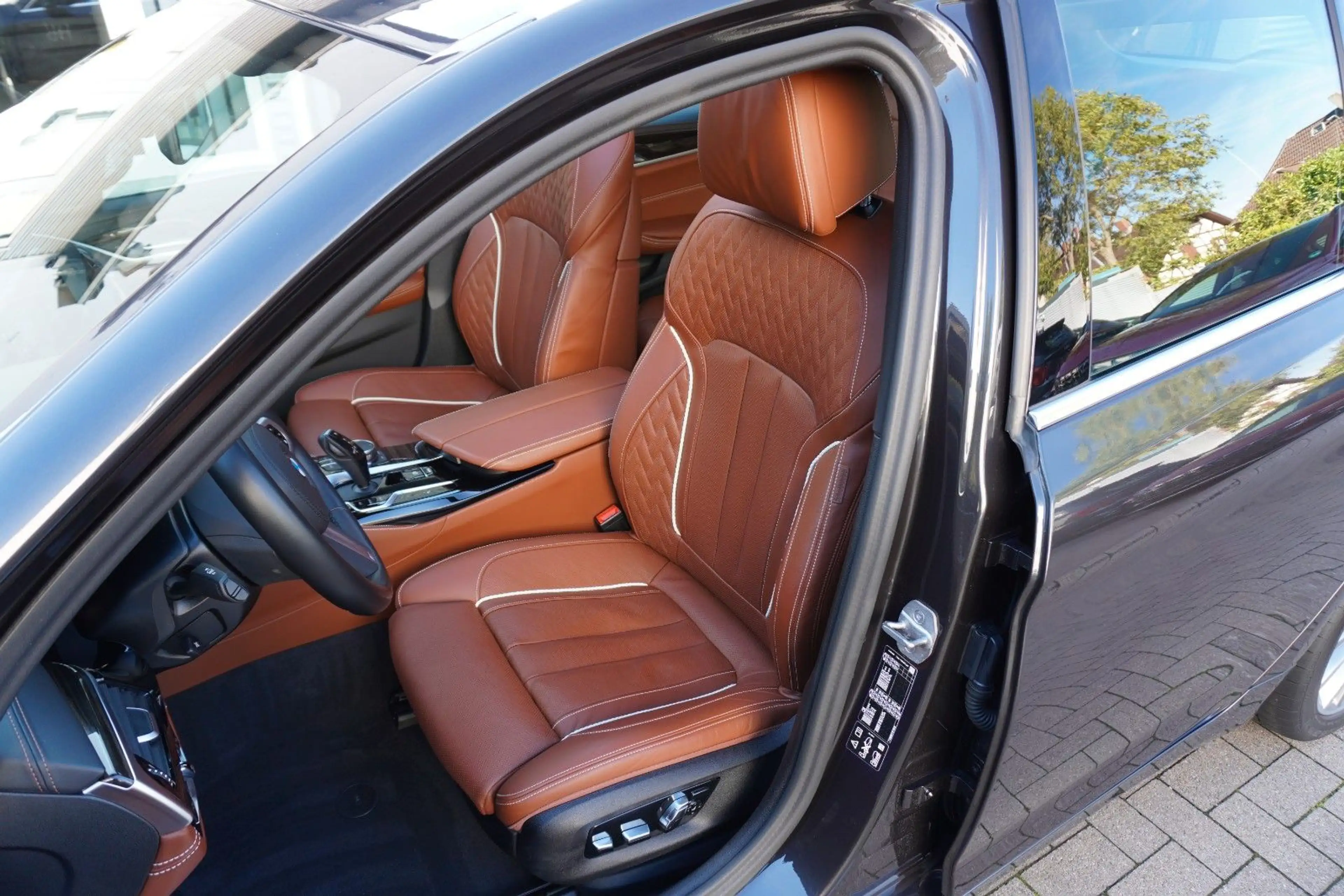 BMW 540 d xDrive LivCockpProf Individual Pano NP98000 — photo 10