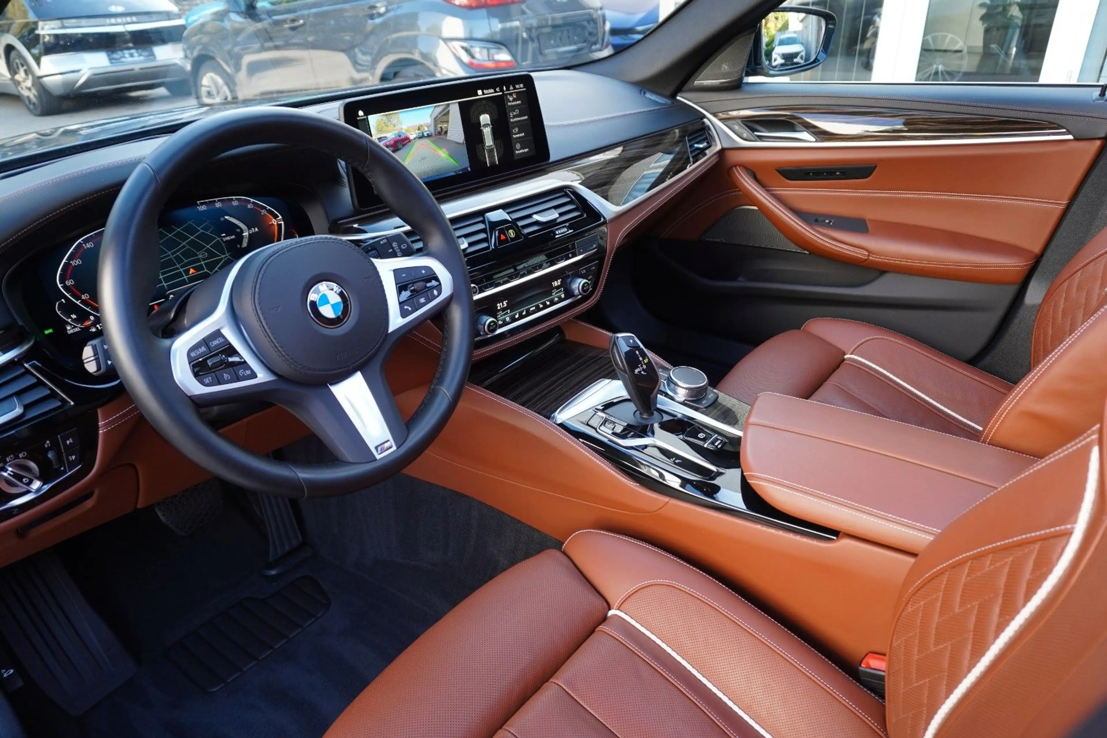 BMW 540 d xDrive LivCockpProf Individual Pano NP98000 — photo 11