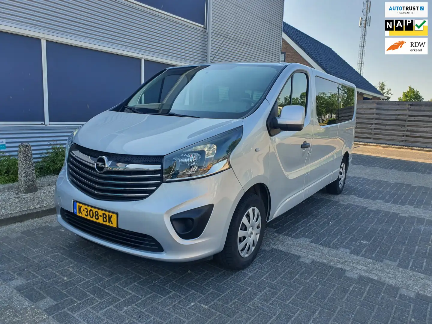 Opel Vivaro Combi 1.6 CDTI L2H1 9pers. NAV.+ Airco Bj:2019 Grijs - 1