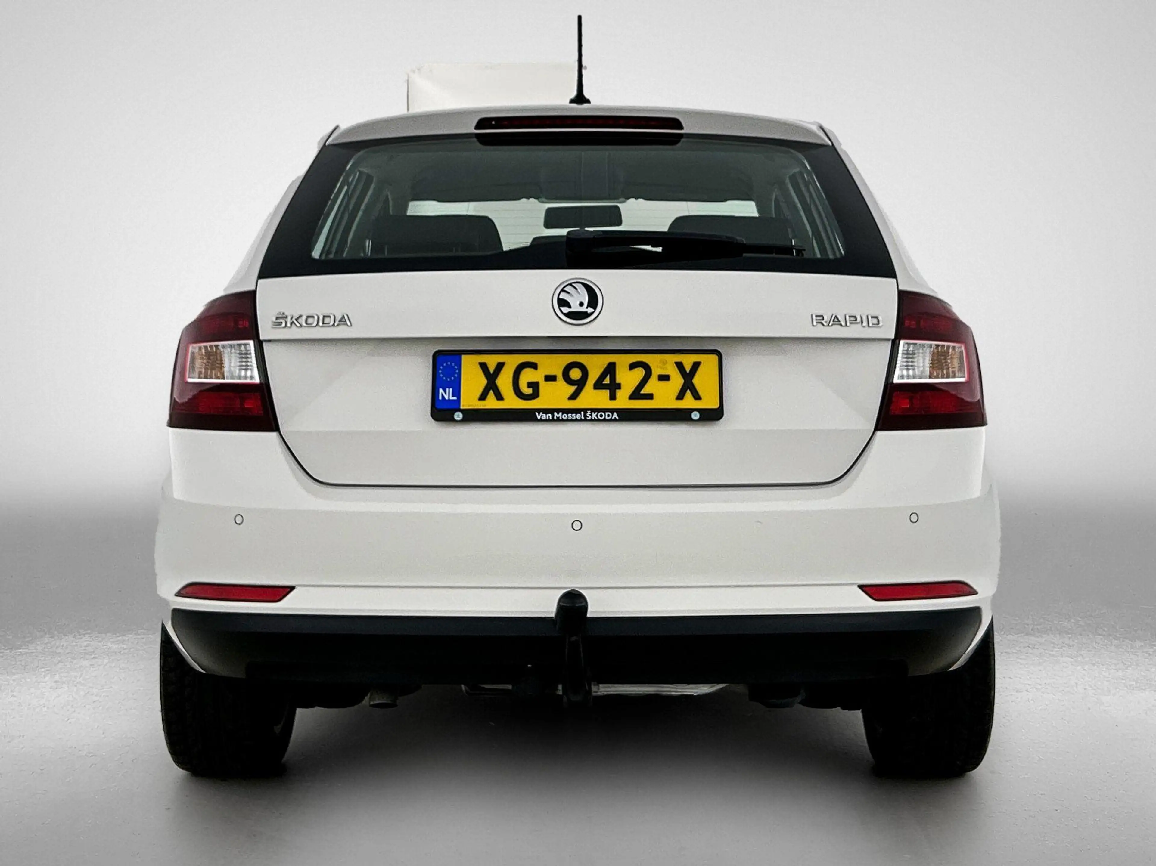 Skoda Rapid/Spaceback 1.0 TSI Greentech Clever — photo 3