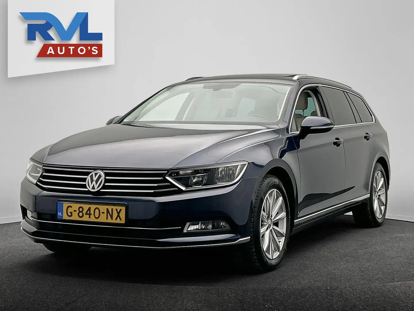 Volkswagen Passat Variant 1.4 TSI ACT Business Edition Pano/dak Trekhaak Led Bleu - 1