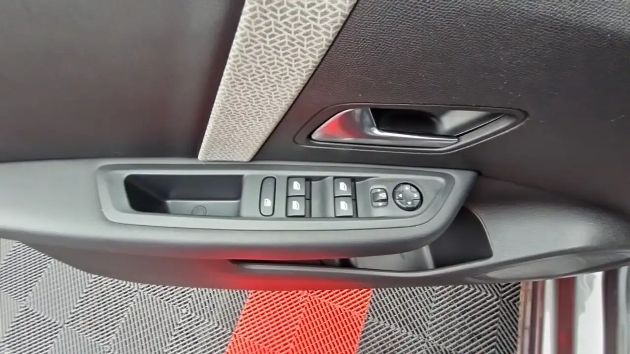 Citroen C4 Berline — photo 17