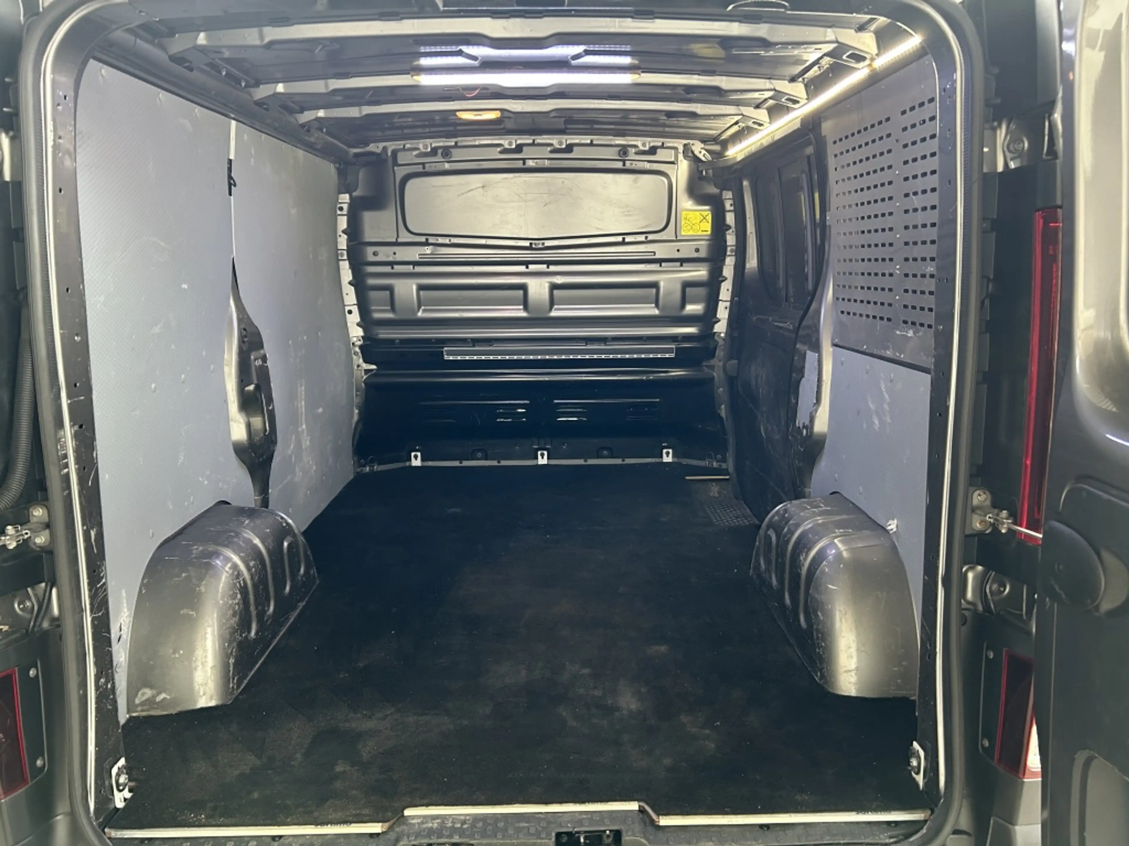 Opel Vivaro 1.6 CDTI L1H1 GRIJS AIRCO NAVI MARE EUR 6 — photo 8