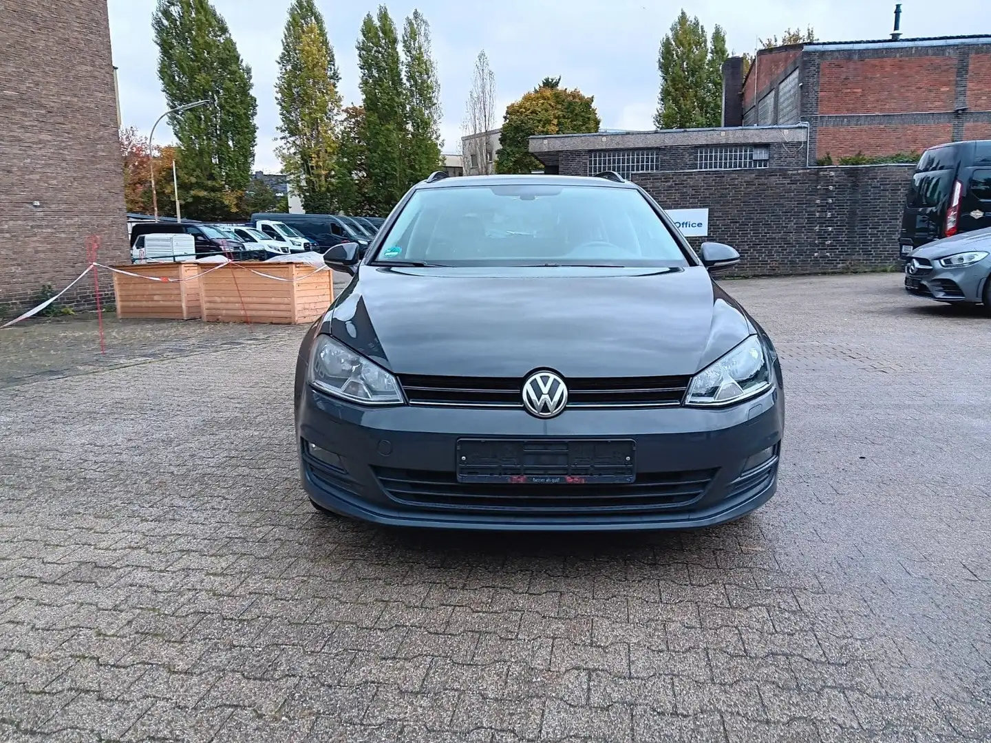 Volkswagen Golf Variant Trendline * Klimaaut.* Gris - 2