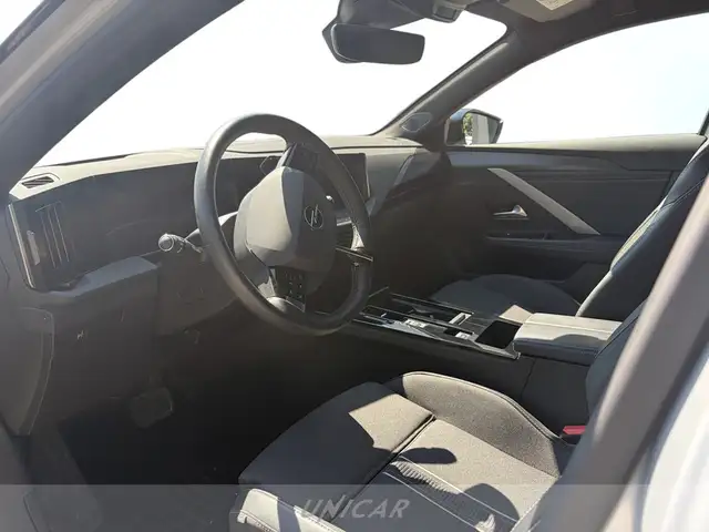 Opel Astra view 9