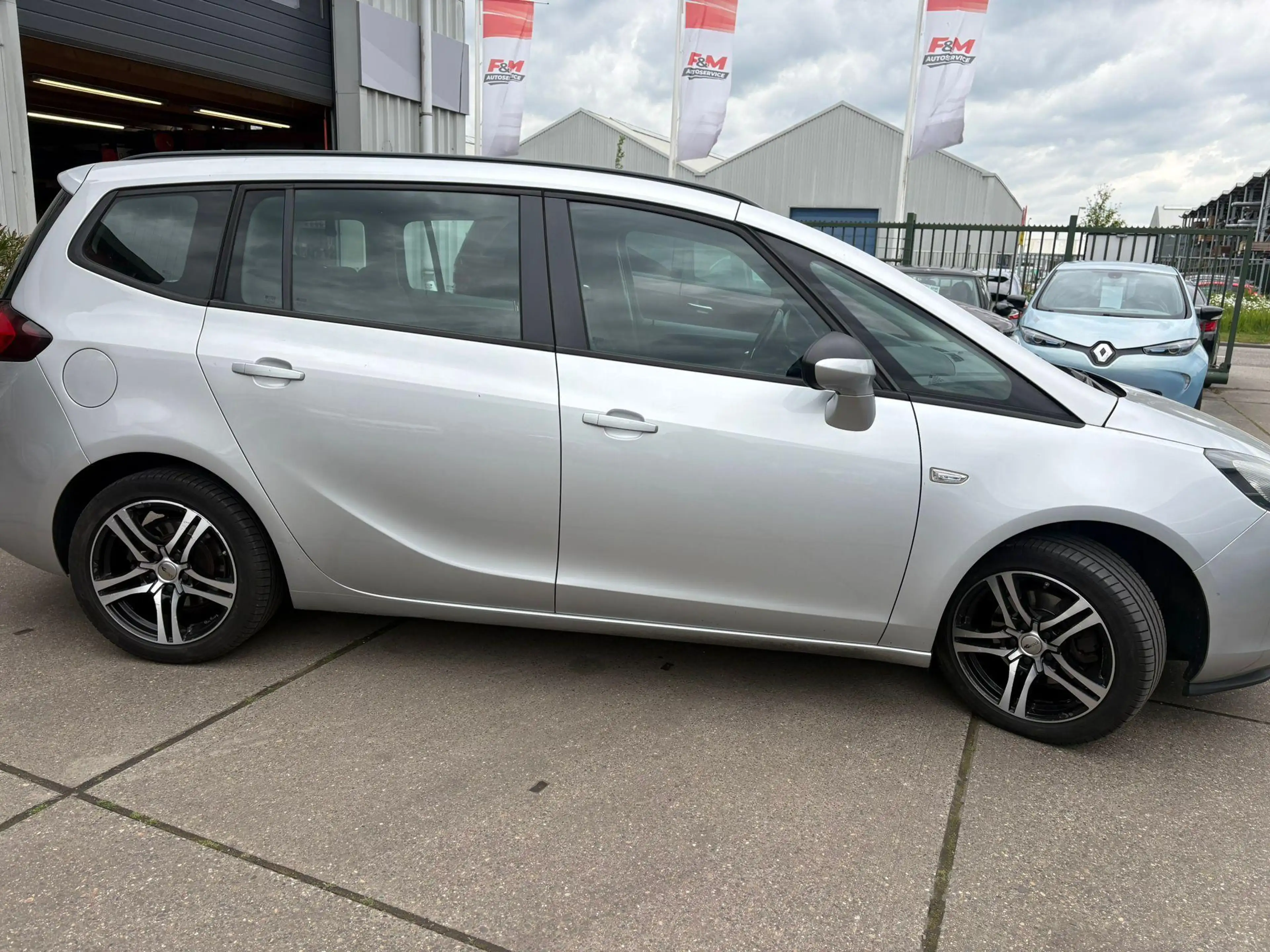 Opel Zafira Tourer 1.4 Edition 7p. Clima, stoel-stuur verwarming, fie — photo 6