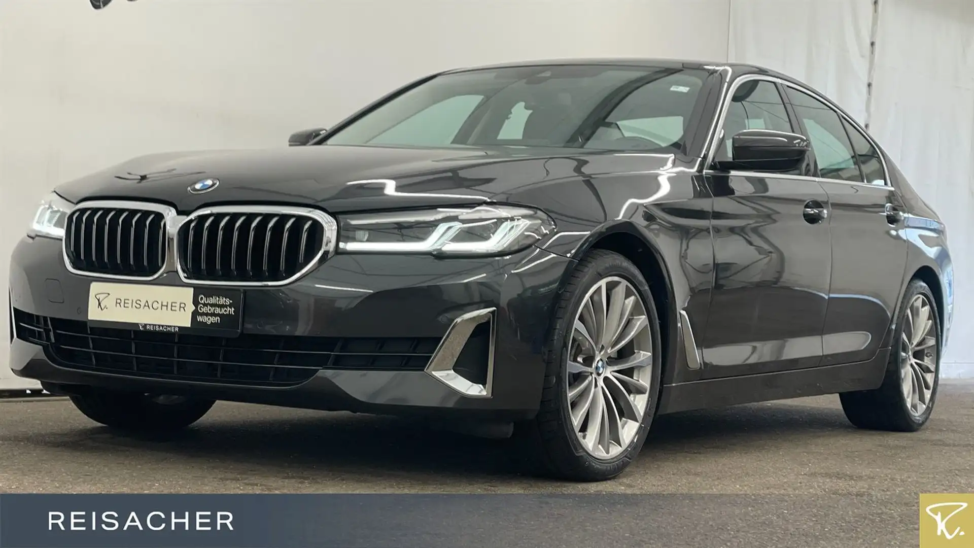 BMW 520 i A Lim Luxury-Line AHK LCPro RFK PDC 19"LM Grau - 1