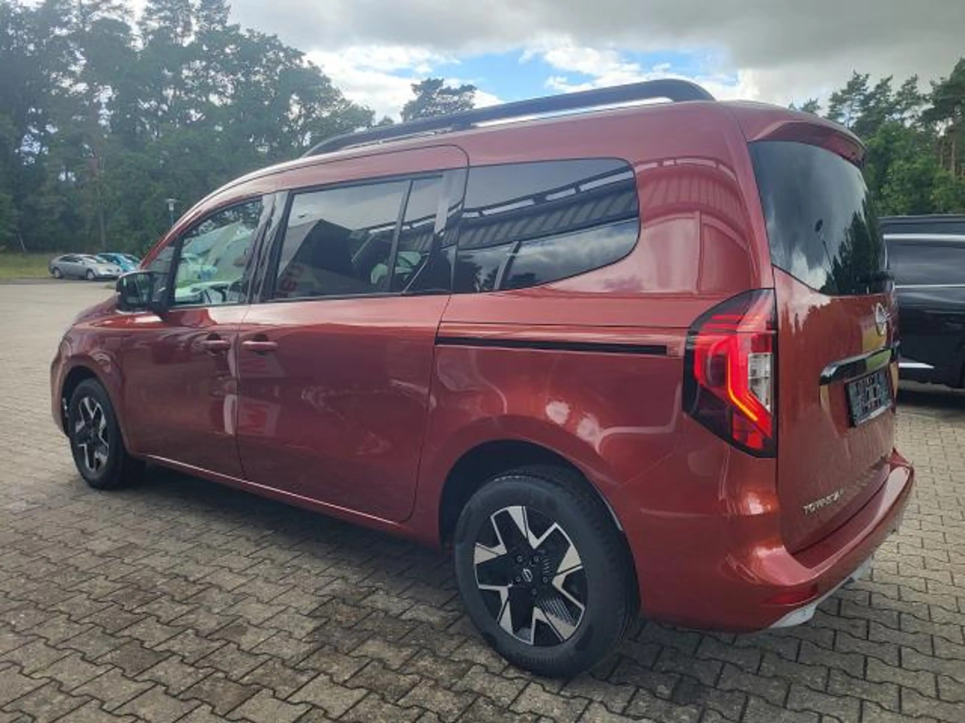 Nissan Townstar KOMBI L2 2,3T AUTOMATIK N-CONNECTA RELING 7SITZER — photo 7
