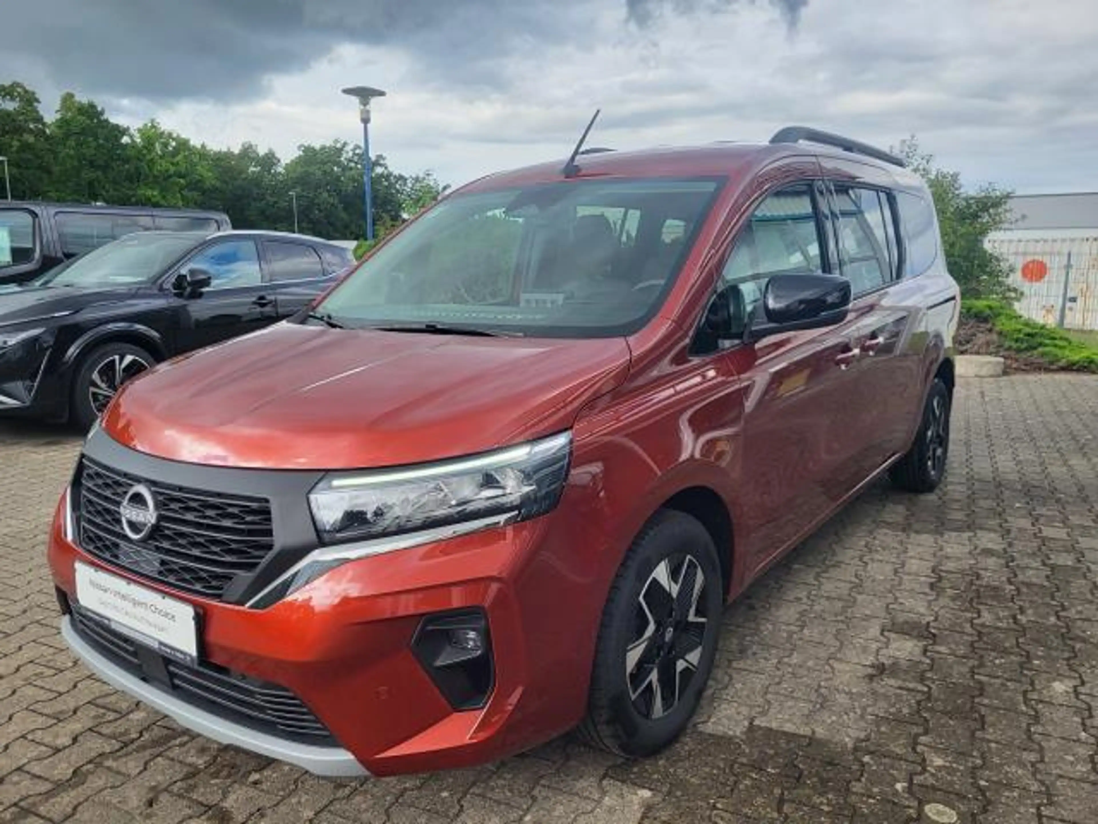 Nissan Townstar KOMBI L2 2,3T AUTOMATIK N-CONNECTA RELING 7SITZER — photo 2