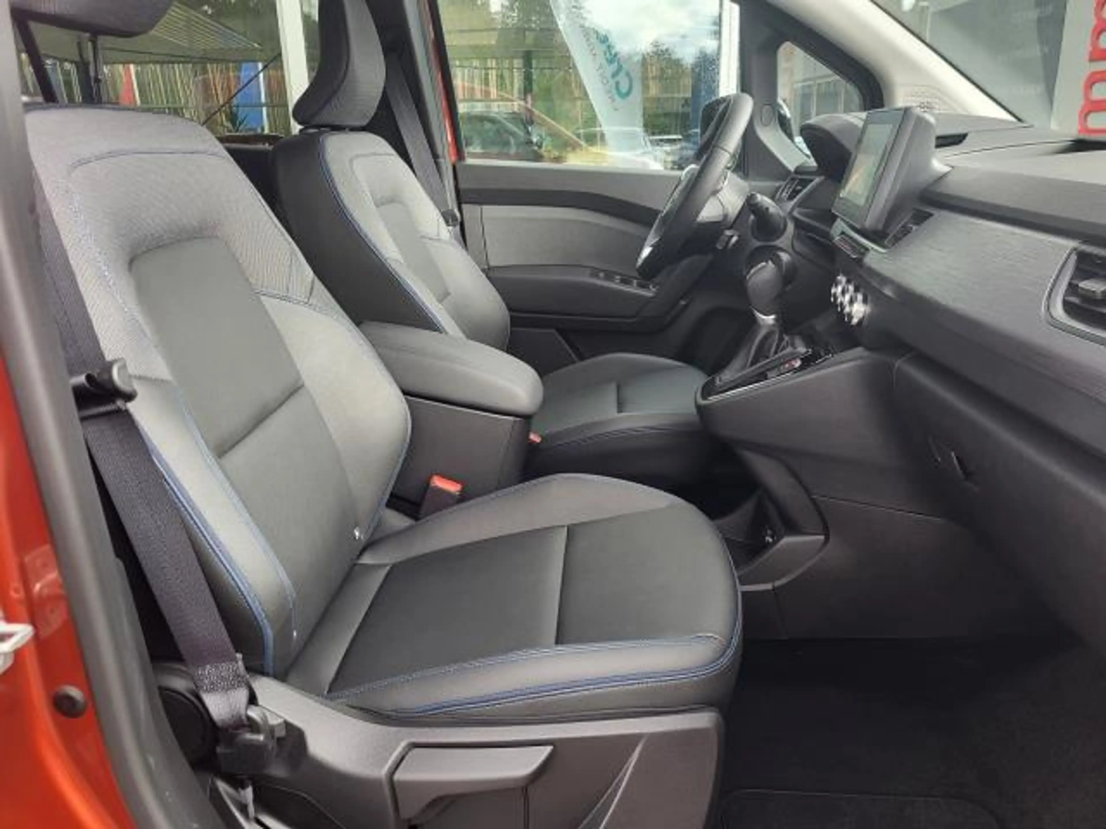 Nissan Townstar KOMBI L2 2,3T AUTOMATIK N-CONNECTA RELING 7SITZER — photo 11