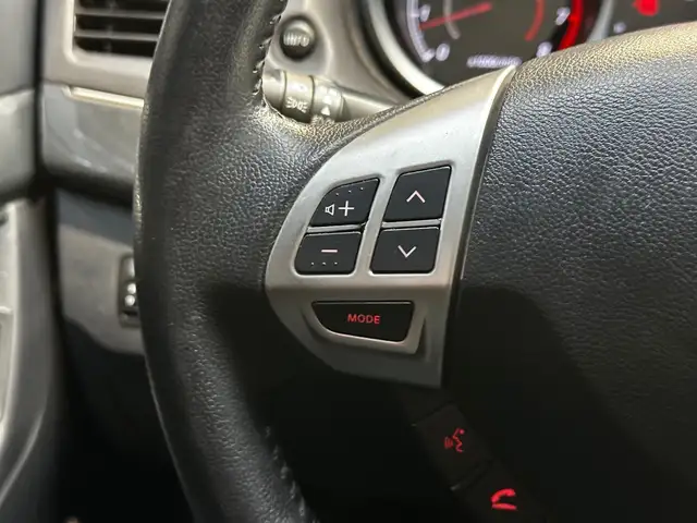 Mitsubishi Lancer view 25