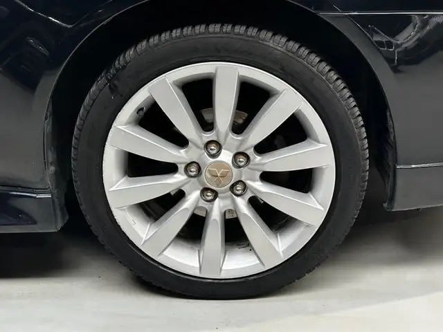 Mitsubishi Lancer view 10