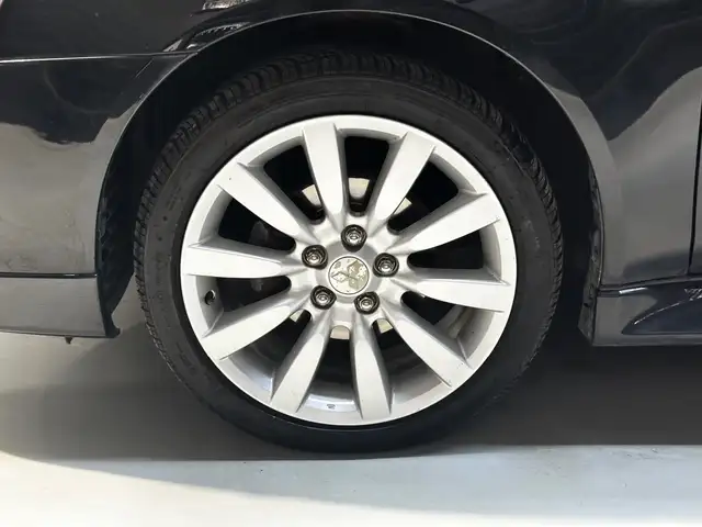 Mitsubishi Lancer view 7