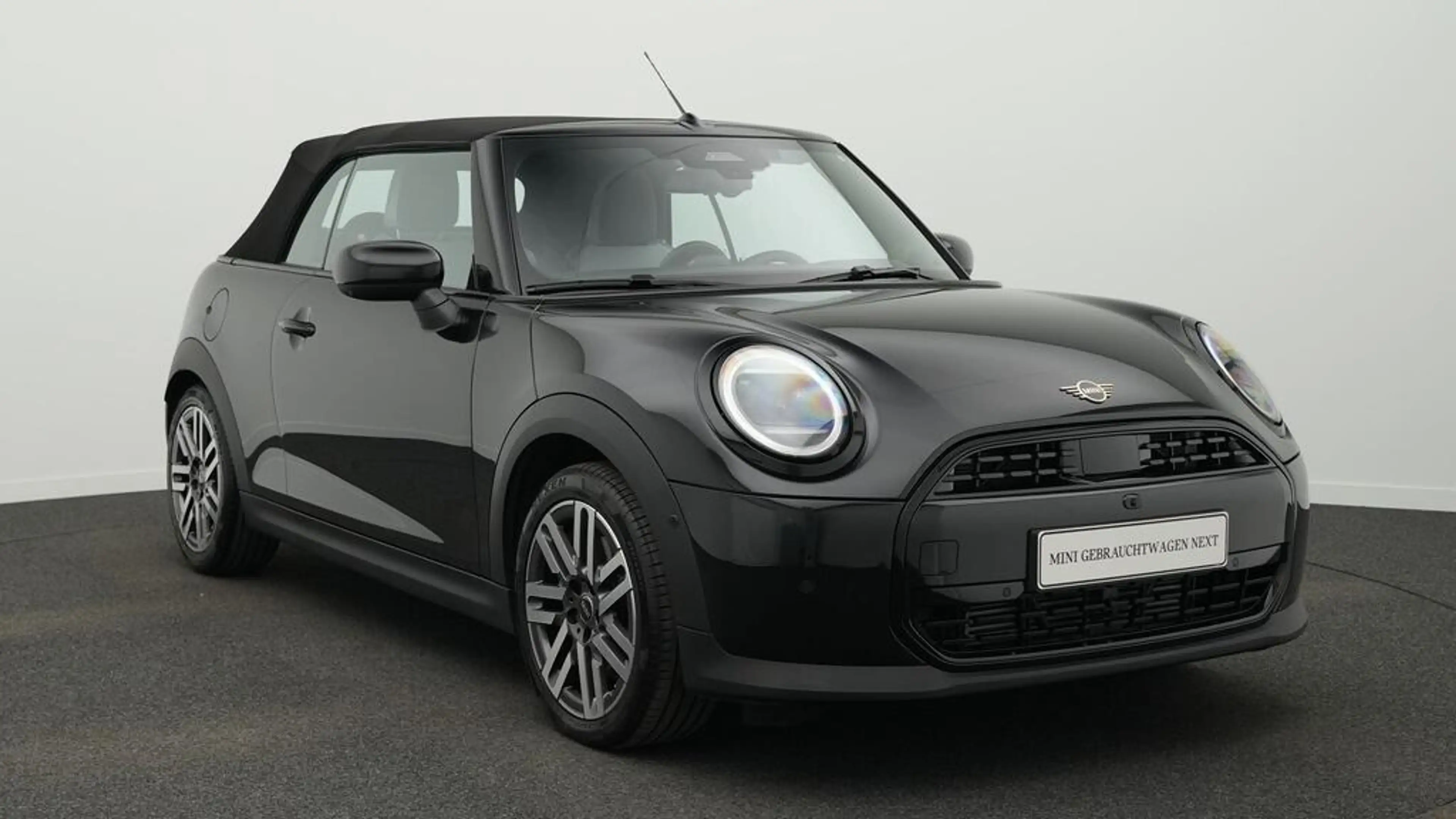 MINI Cooper C Cabrio Classic Trim — photo 14