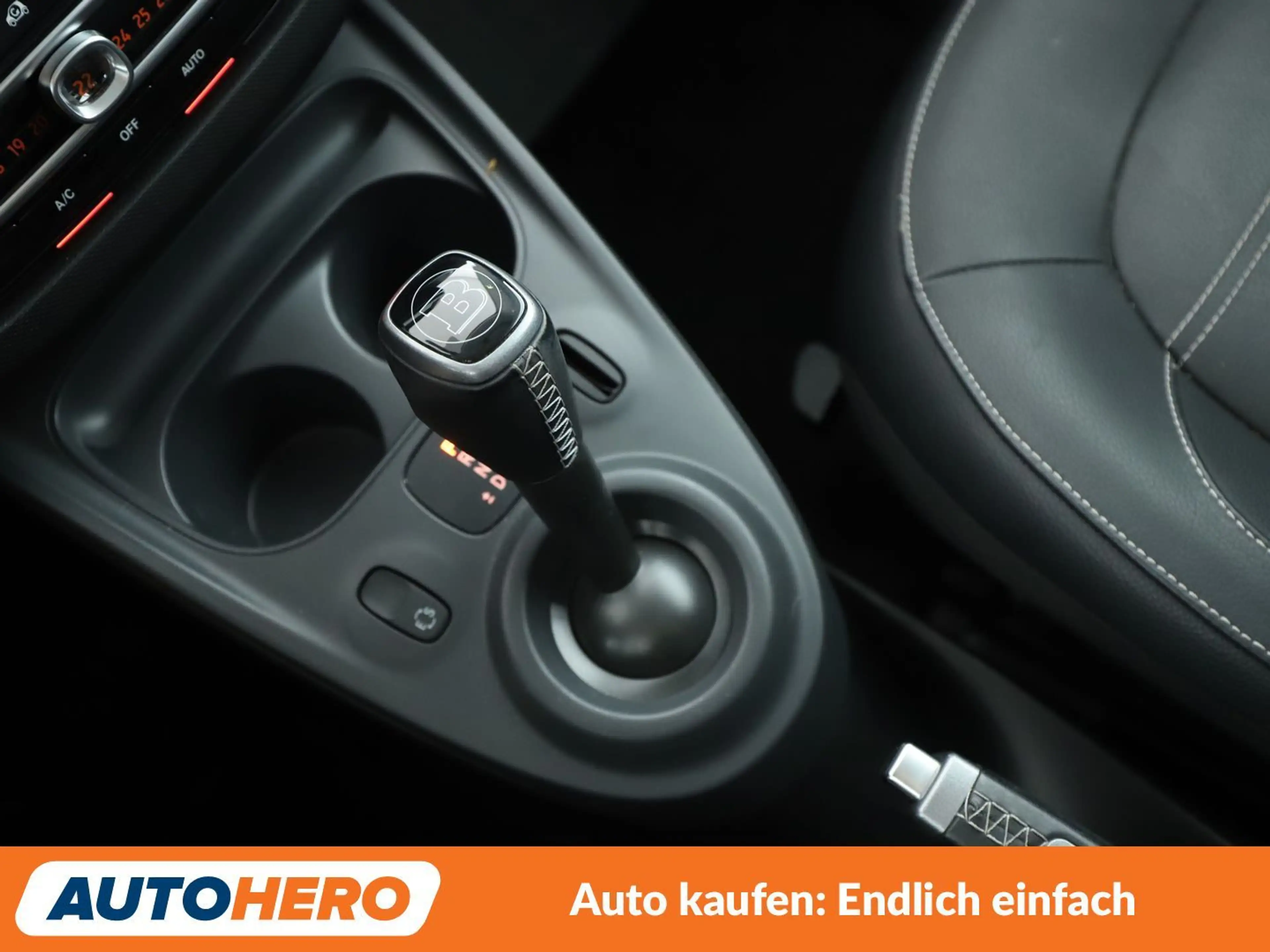 smart forTwo 0.9 Turbo Basis Prime Aut.*TEMPO*CAM*SHZ* — photo 24