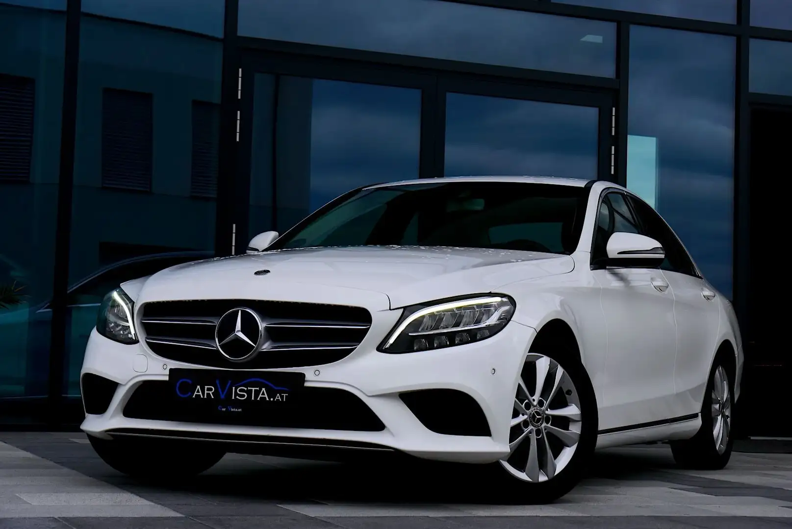 Mercedes-Benz C 220 d Aut. *LED High Performance – Navi* Weiß - 2