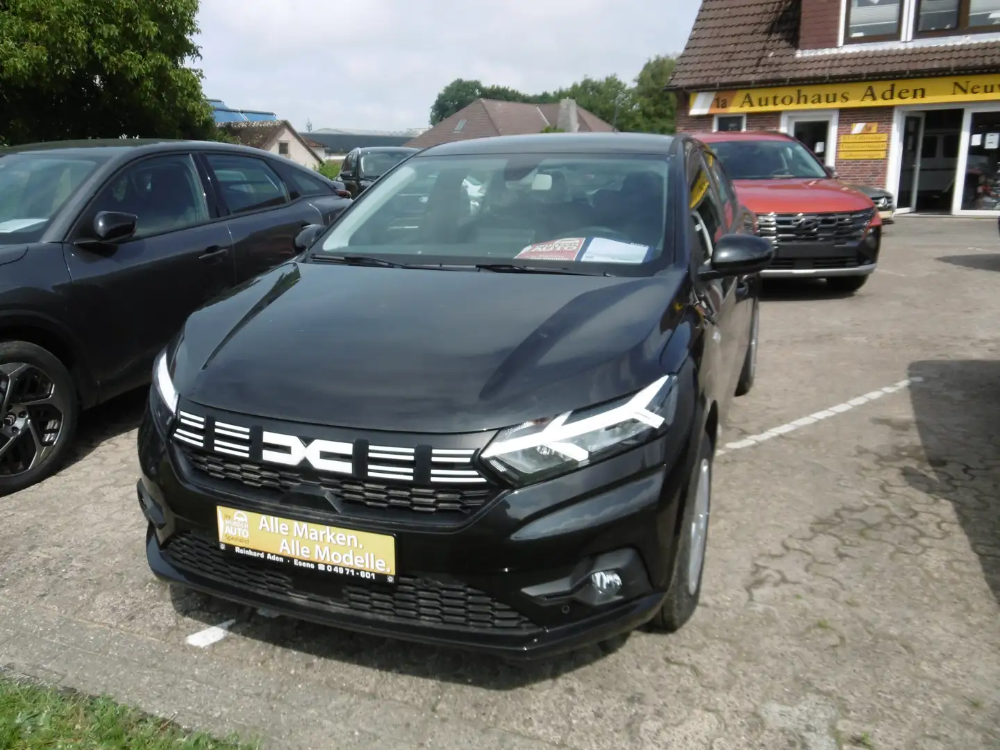 Dacia Logan Sedan Expression TCe90 Nero - 1