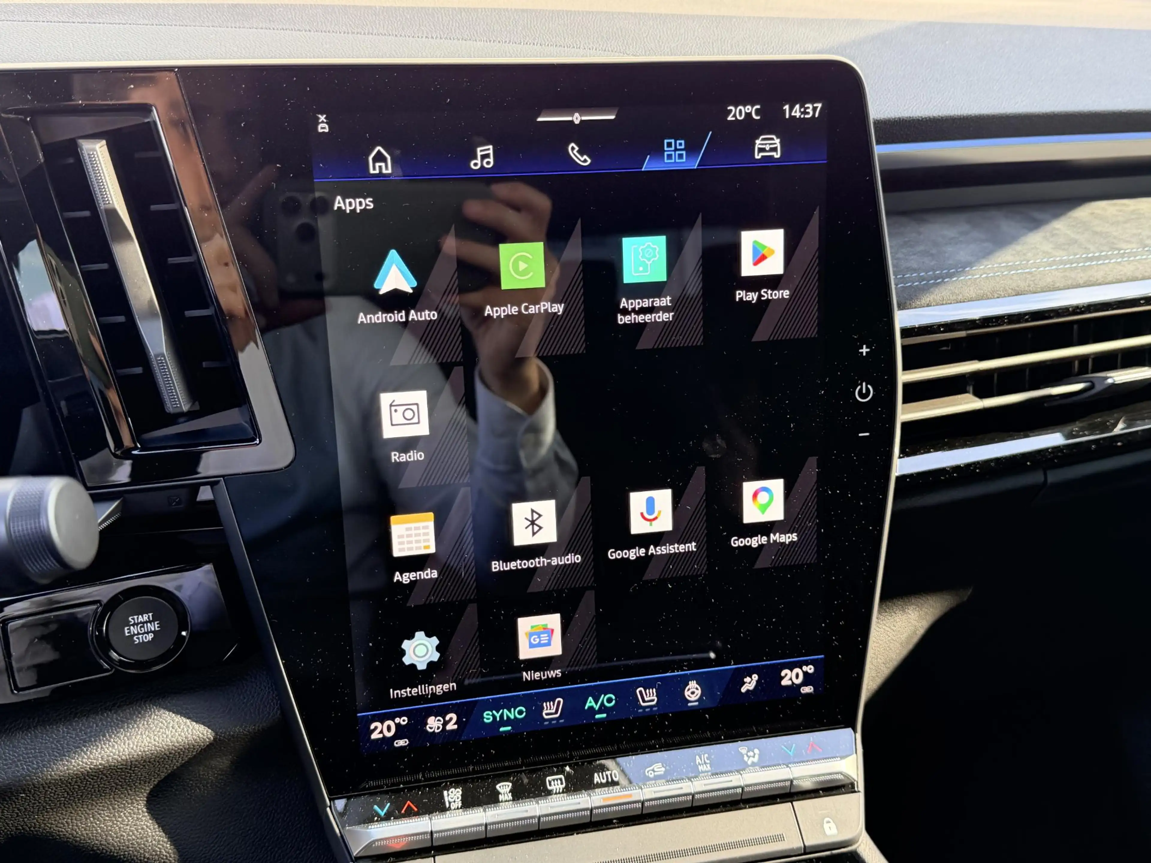 Renault Austral 1.2 E-Tech full hybrid 200 esprit Alpine | DEMO | — photo 24