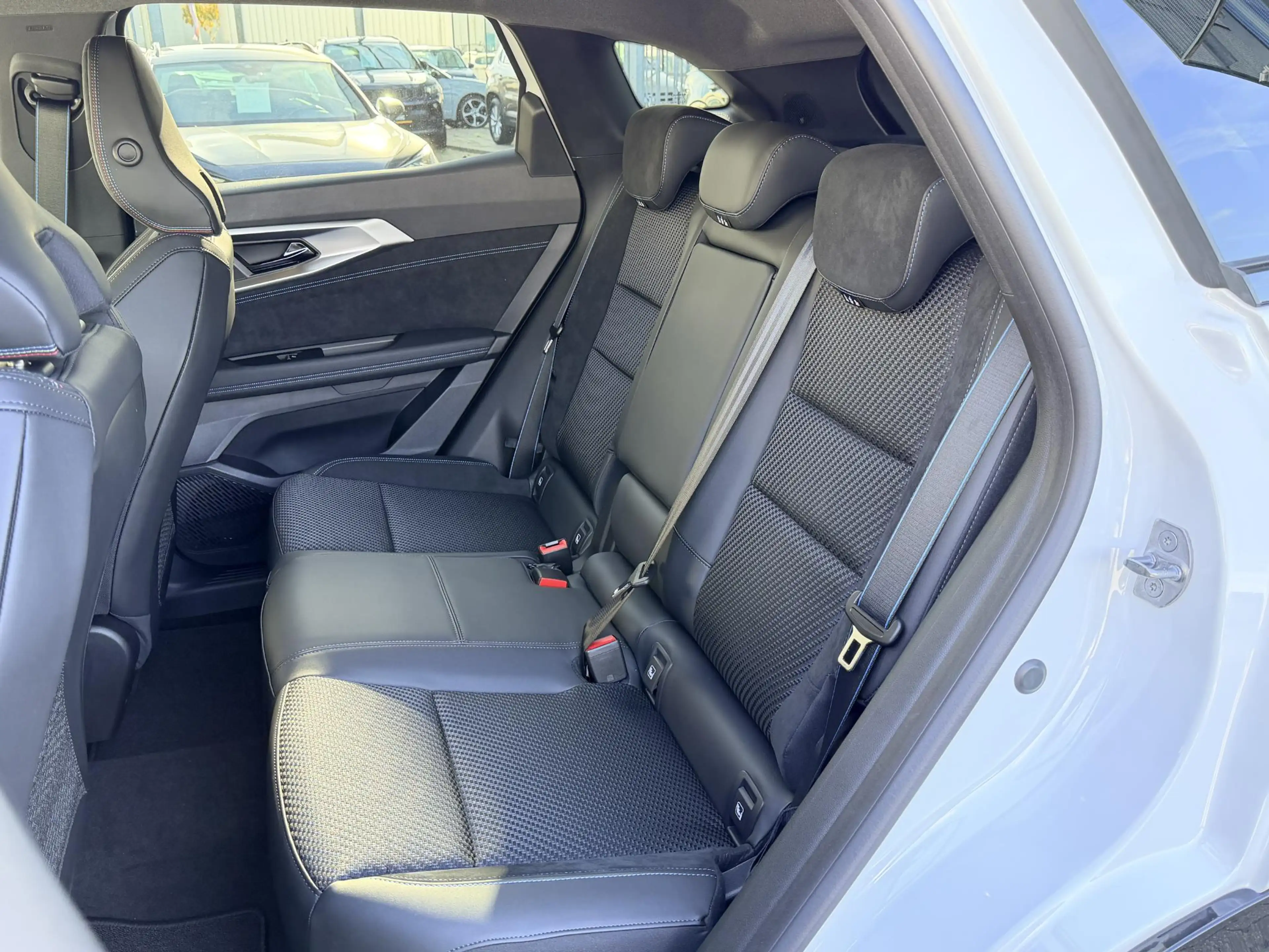 Renault Austral 1.2 E-Tech full hybrid 200 esprit Alpine | DEMO | — photo 8