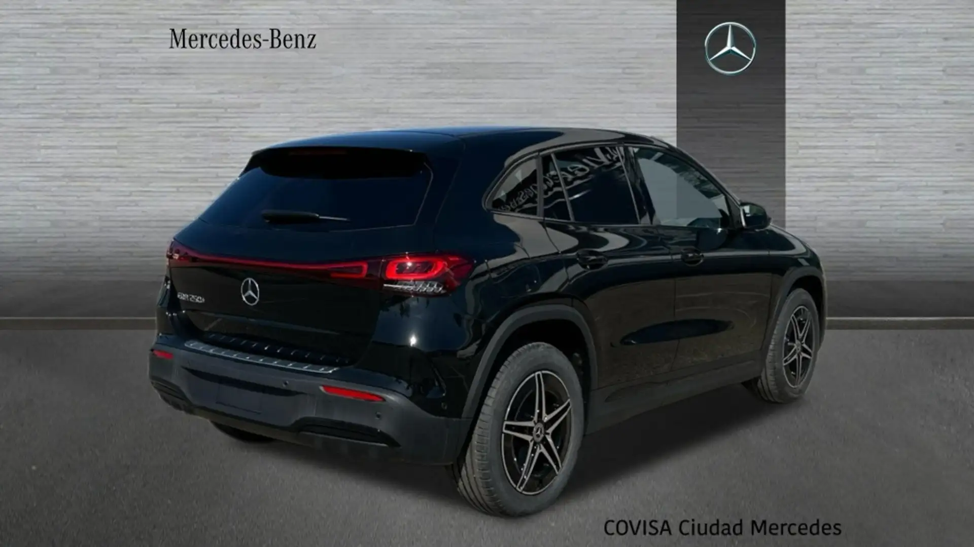 Mercedes-Benz EQA 250 + Black - 2
