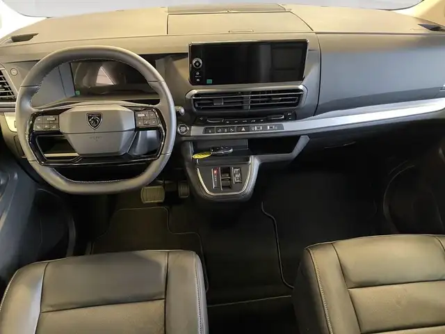 Peugeot Traveller view 6