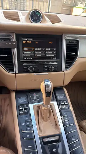 Porsche Macan Turbo 2014, foto 8