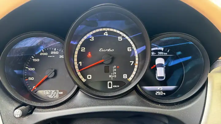 Porsche Macan Turbo 2014, foto 12