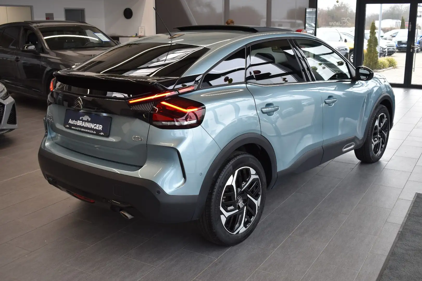 Citroen C4 Shine Limo Aut. LED~Navi3D~HUD~RFKam~Pano Blau - 2