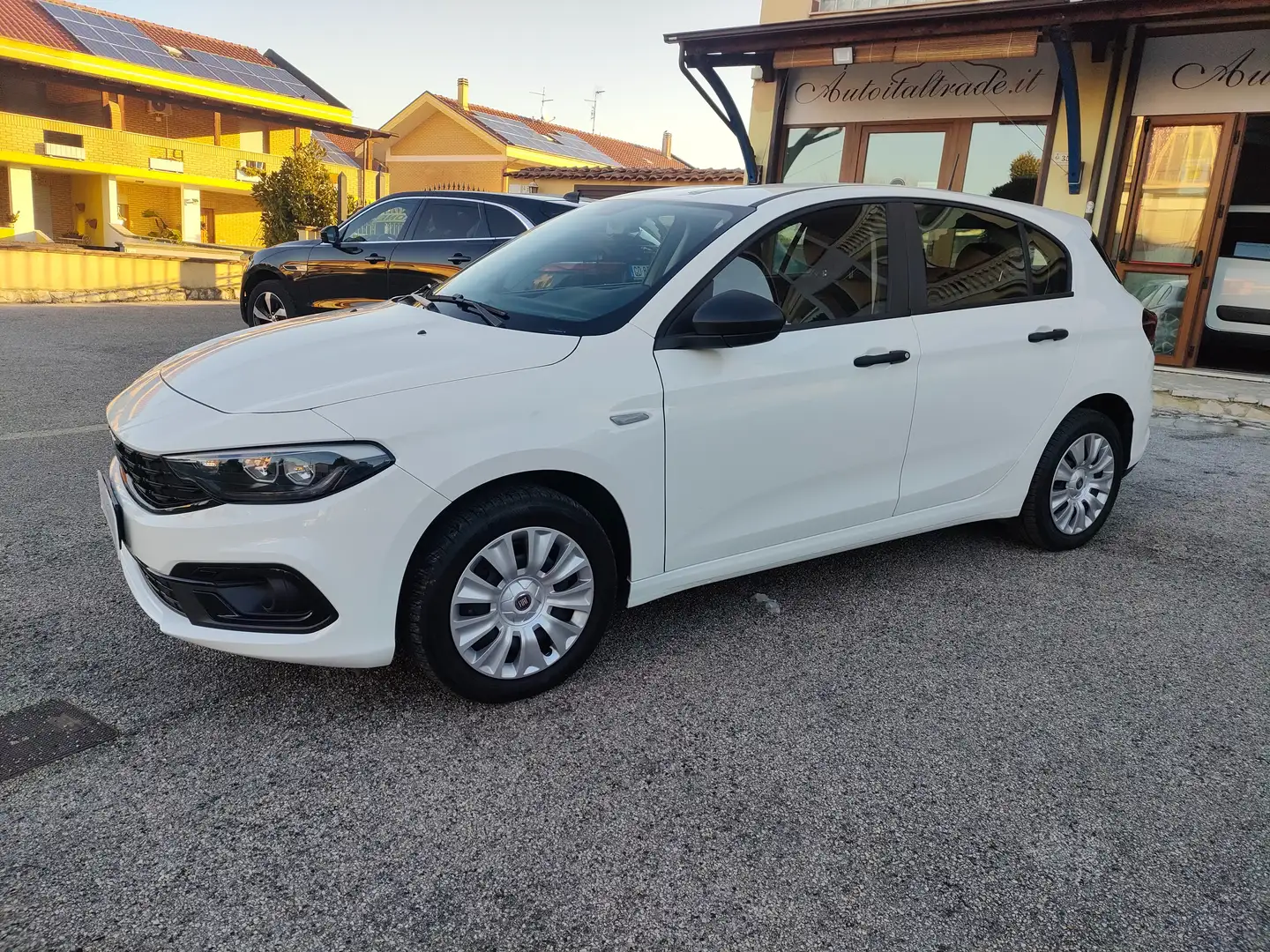 Fiat Tipo HIBRID BENZINA Weiß - 2