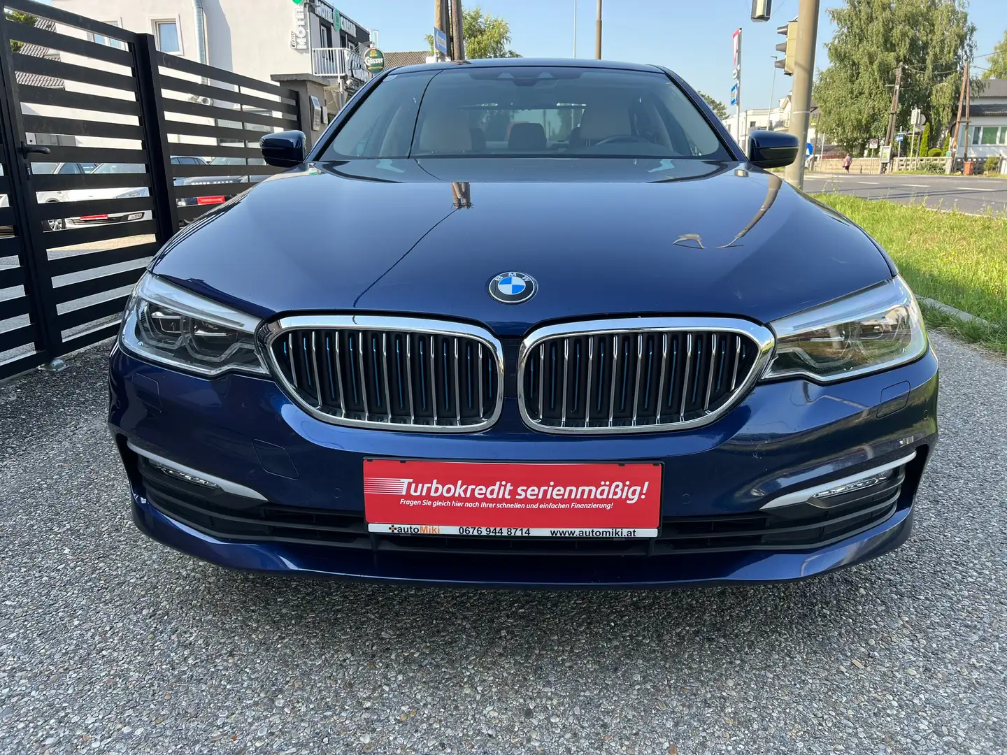 BMW 530 530e iPerformance Lim G30 Blau - 2