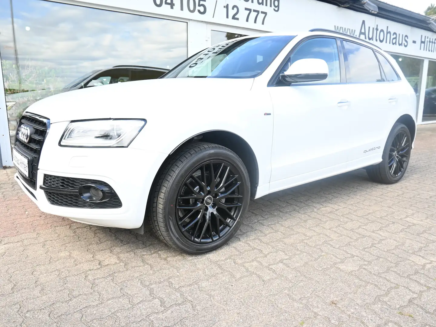 Audi Q5 2.0 TFSi S-line quattro Aut Pano Navi Xen 20´ Blanc - 2
