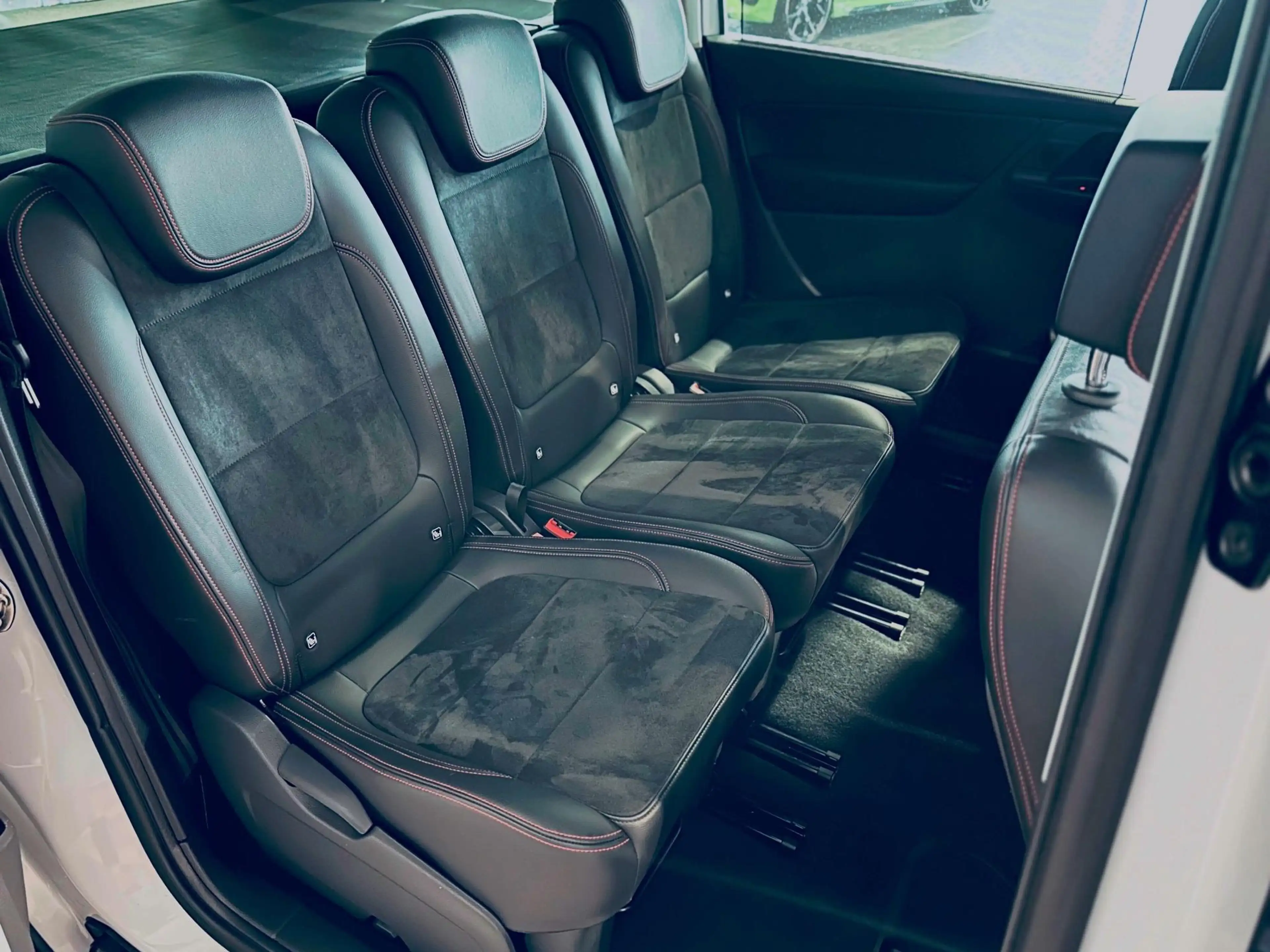 SEAT Alhambra ALHAMBRA FR-LINE EXCELLENCE TSI DSG — photo 11