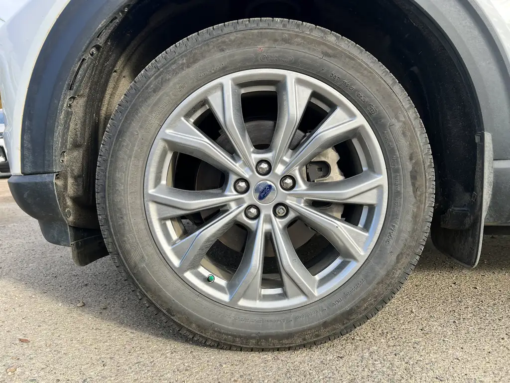 2023 Ford Explorer XLT | Heated Steering Wheel | Co-Pilot 360 | SYNC — photo 4