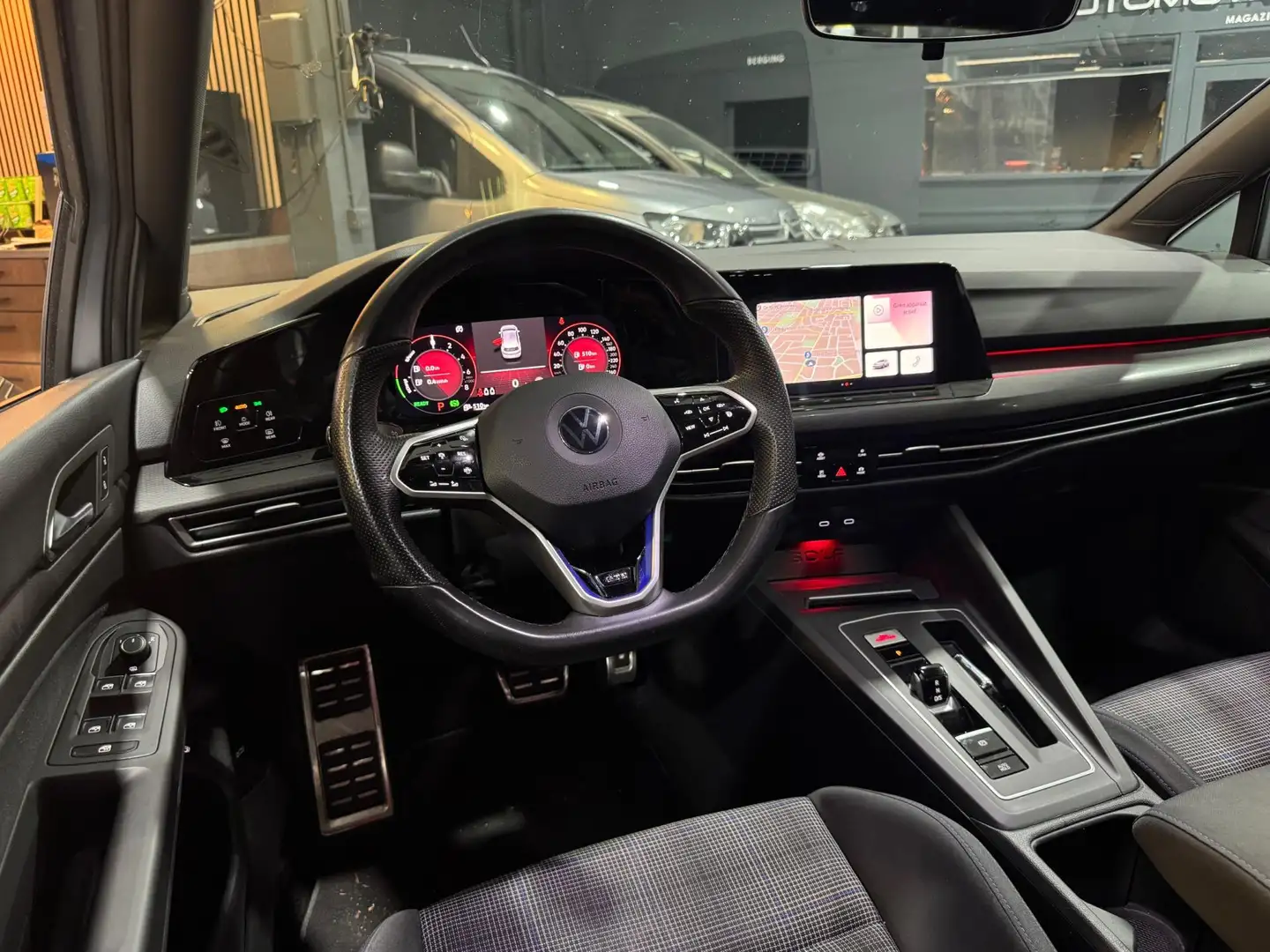Volkswagen Golf GTE 1.4 eHybrid 245PK|ACC|Camera|Keyless|IQ|Sfeer| Grijs - 2