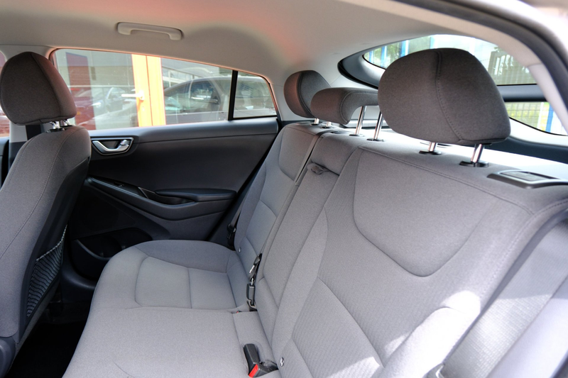 Hyundai IONIQ 1.6 GDi Comfort - Plus Aut. Navi|Cam|Clima|LMV — photo 26