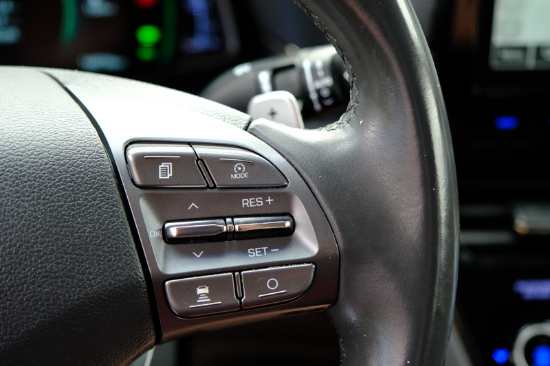 Hyundai IONIQ 1.6 GDi Comfort - Plus Aut. Navi|Cam|Clima|LMV — photo 24