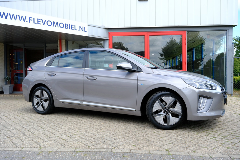 Hyundai IONIQ 1.6 GDi Comfort - Plus Aut. Navi|Cam|Clima|LMV — photo 4