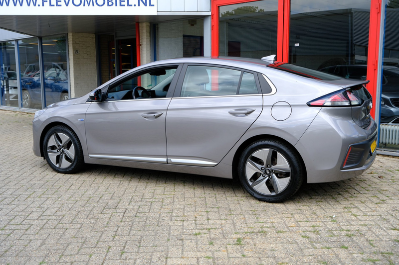 Hyundai IONIQ 1.6 GDi Comfort - Plus Aut. Navi|Cam|Clima|LMV — photo 29