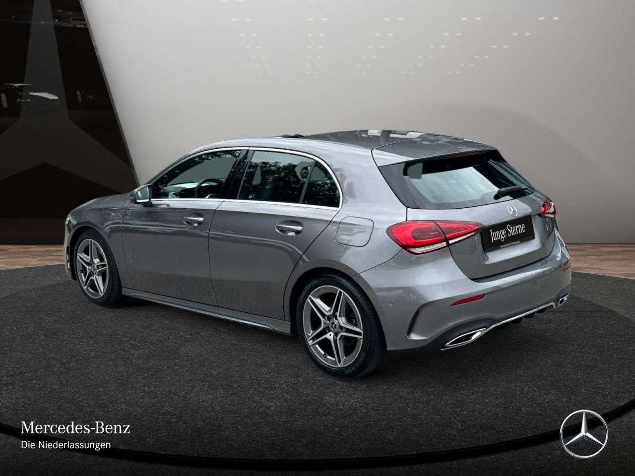 Mercedes-Benz A 220