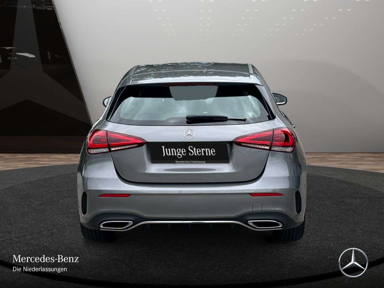 Mercedes-Benz A 220