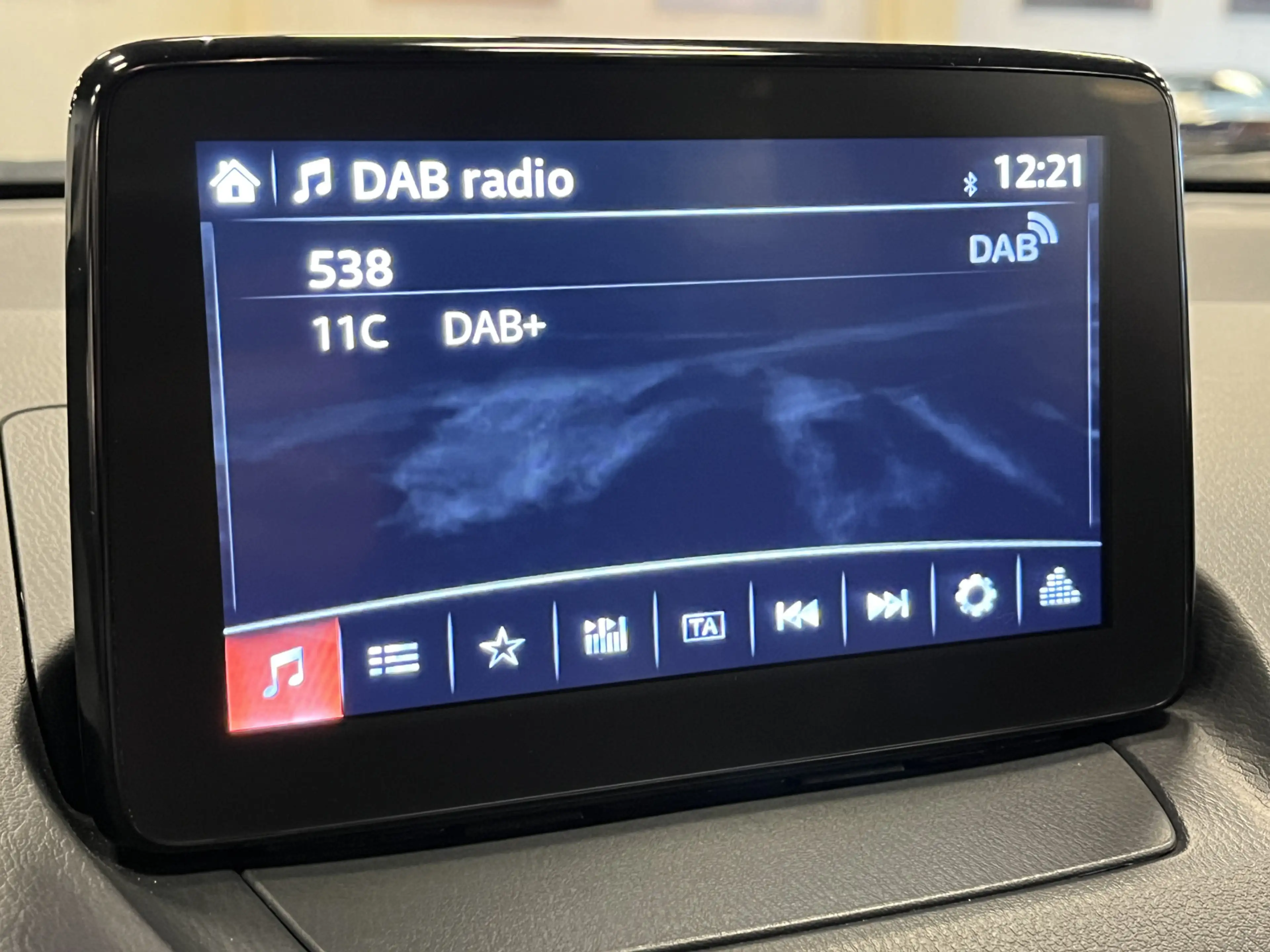 Mazda 2 1.5i SkyActiv-G GT-Luxury 90PK Leder Navi DAB+ Cam — photo 31
