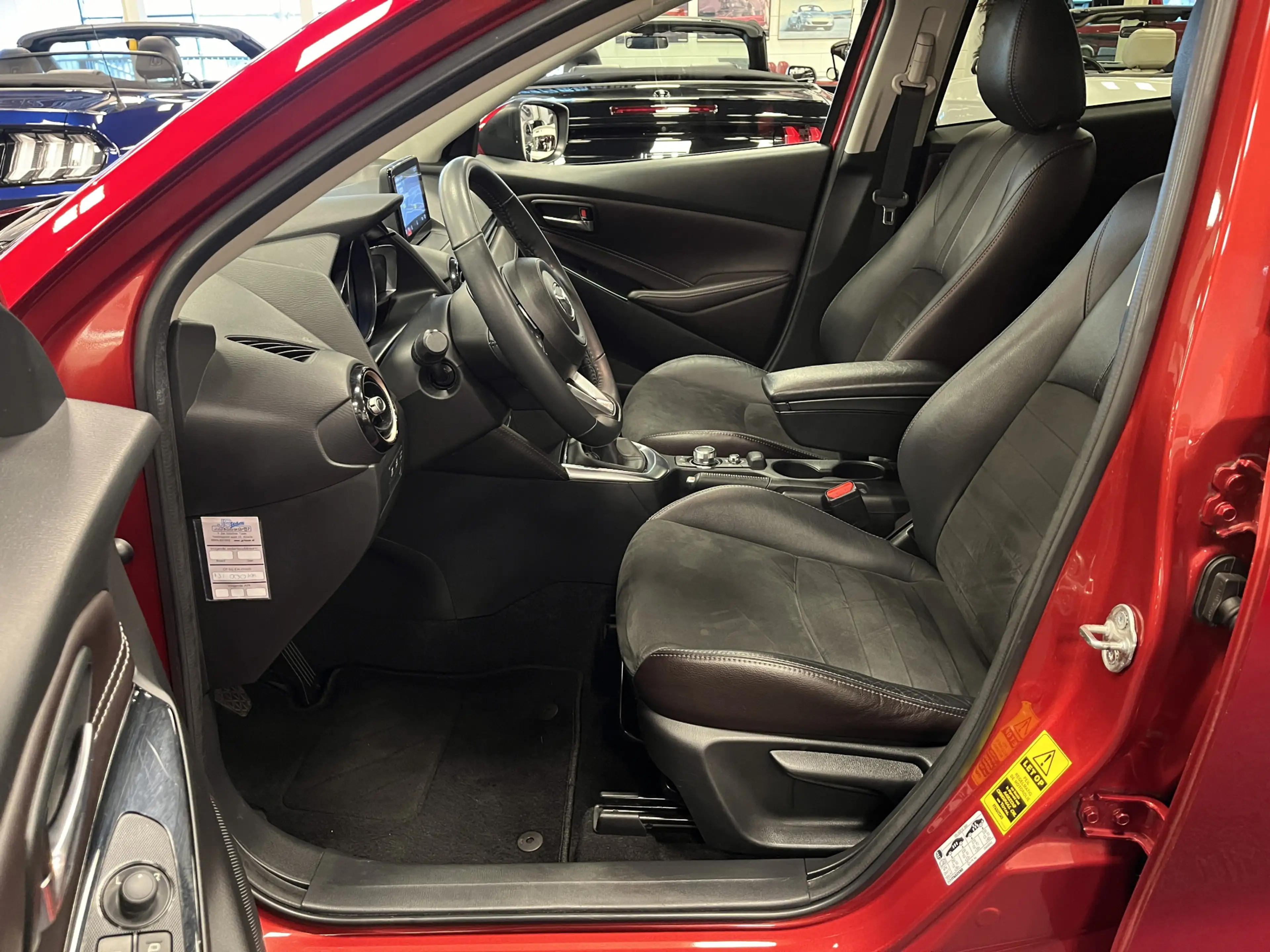 Mazda 2 1.5i SkyActiv-G GT-Luxury 90PK Leder Navi DAB+ Cam — photo 16
