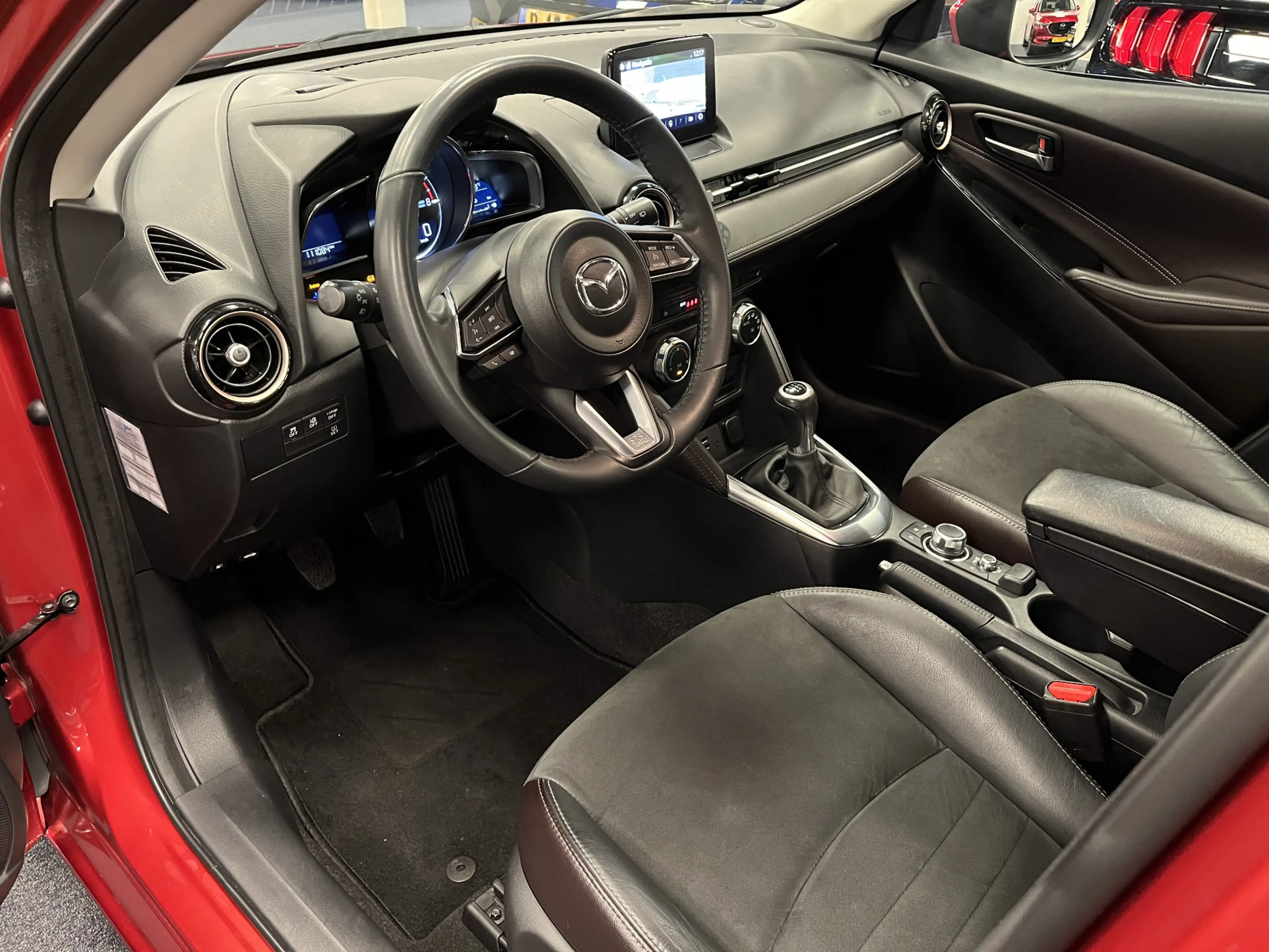 Mazda 2 1.5i SkyActiv-G GT-Luxury 90PK Leder Navi DAB+ Cam — photo 15