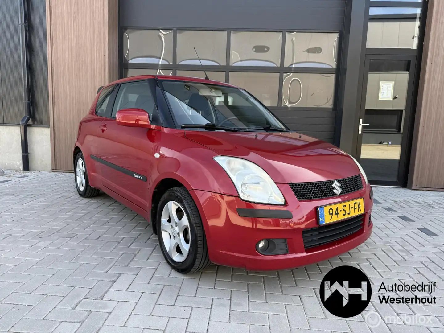 Suzuki Swift 1.3 Exclusive NWE APK AIRCO NAP Key-less Rot - 1