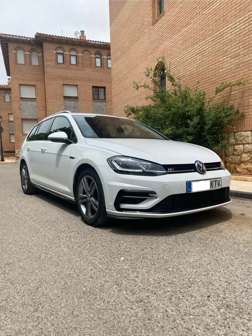 Volkswagen Golf Variant 1.5 TSI Evo R-Line DSG7 110kW - 1