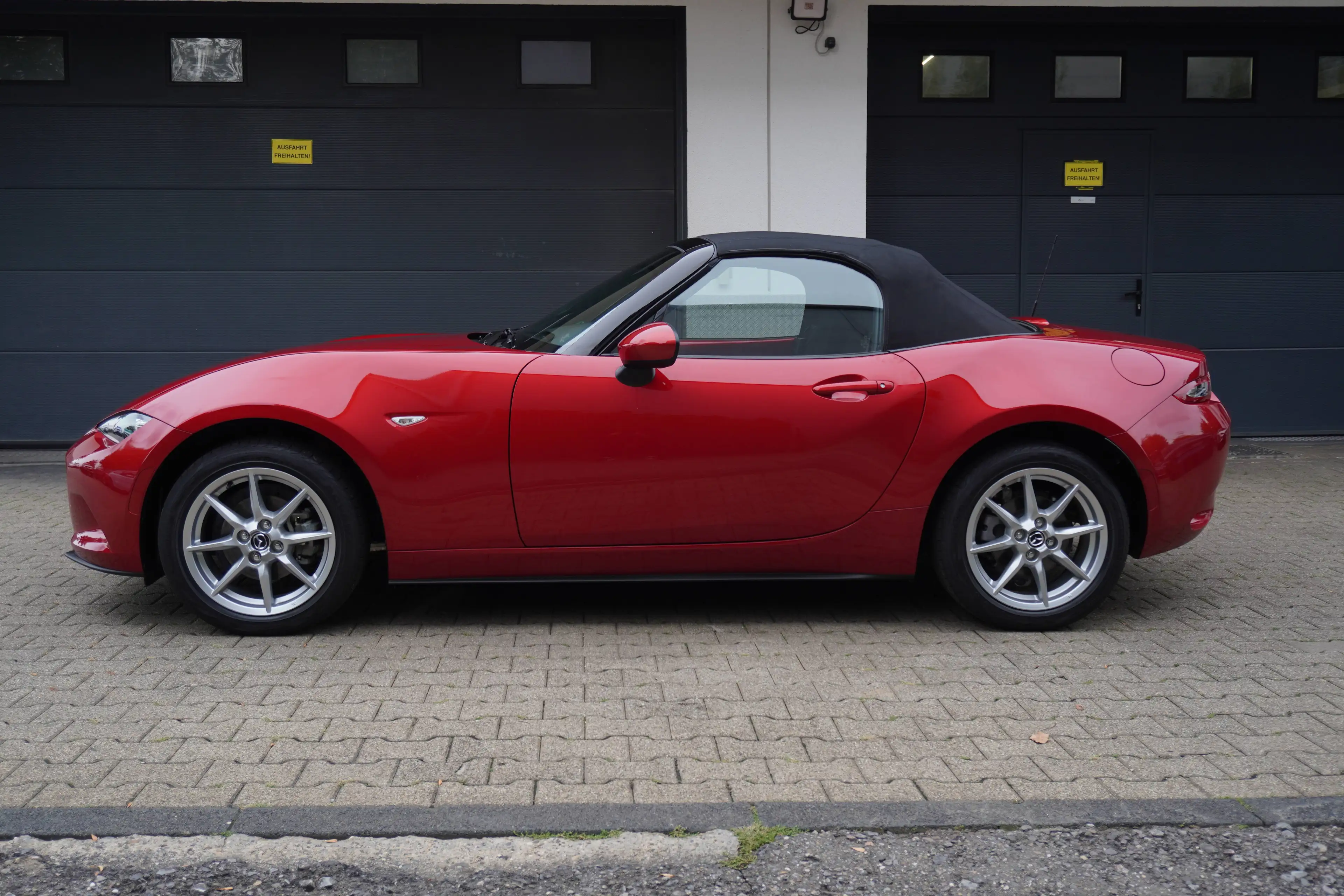 Mazda MX-5 Center-Line 1.5 KLIMA+NAVI+ALU+TEMPOMAT+1.Hand+Org.16.Tkm — photo 8