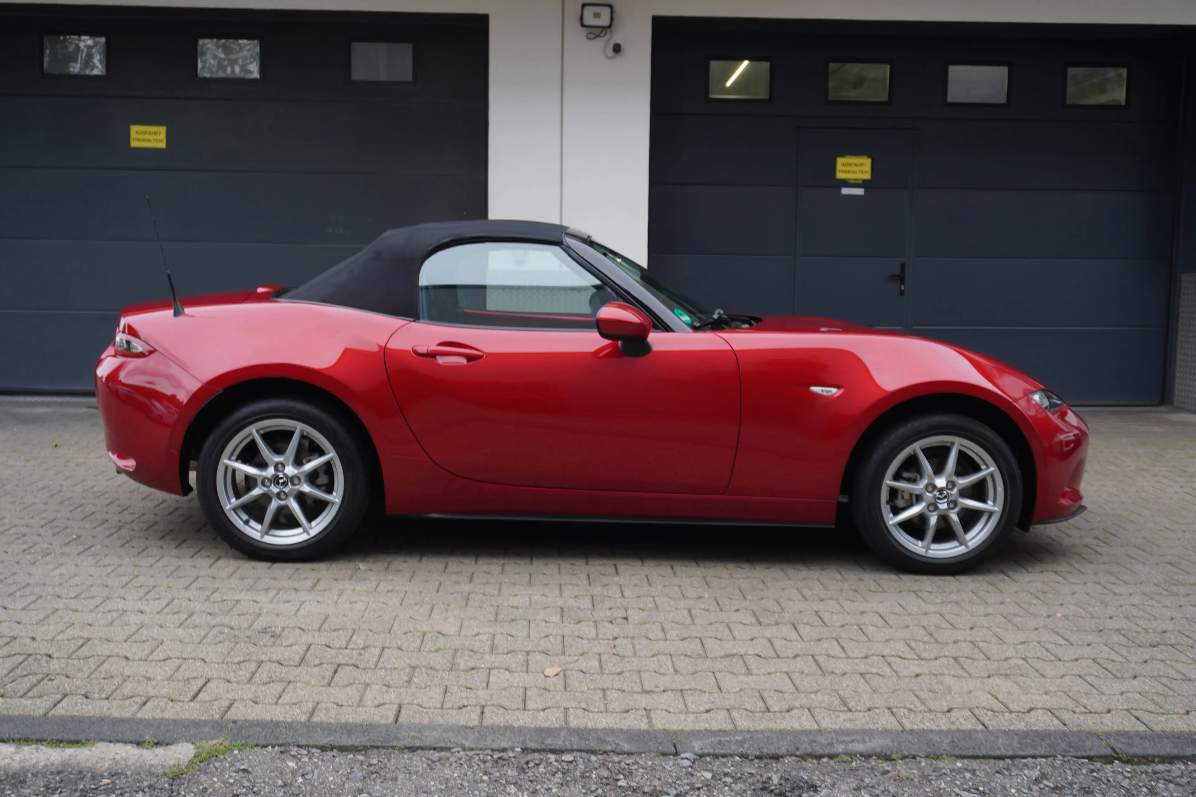 Mazda MX-5 Center-Line 1.5 KLIMA+NAVI+ALU+TEMPOMAT+1.Hand+Org.16.Tkm — photo 4