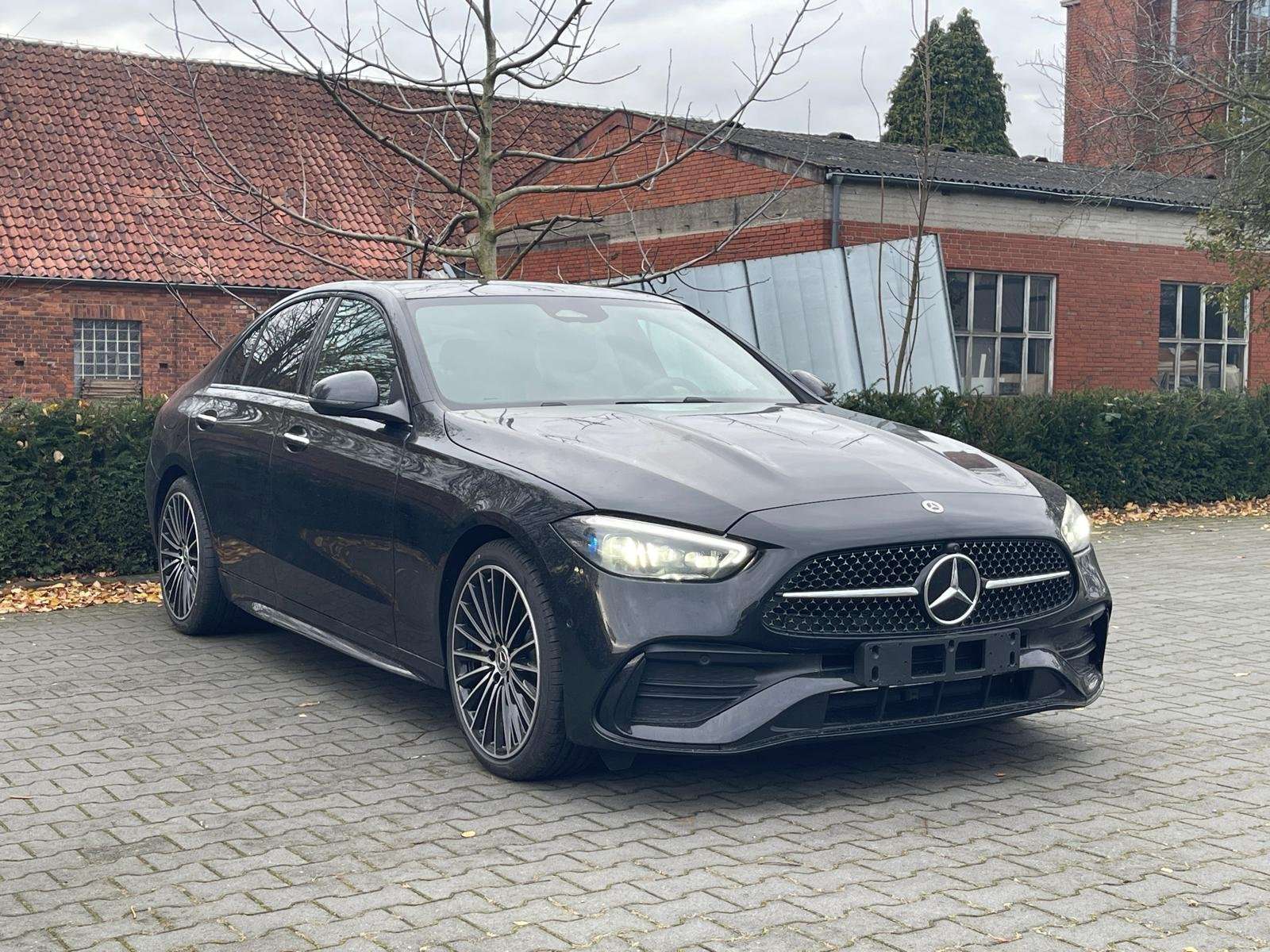 Second hand Mercedes Benz C-Class 200